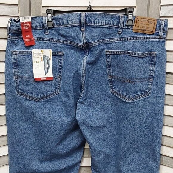 Mens Fit Flex Jeans Relaxed Fit | Signature by Levi Strauss & Co | 42X30 - Picture 7 of 11